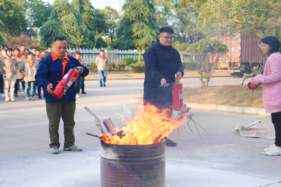 L'azienda effettua esercitazioni antincendio